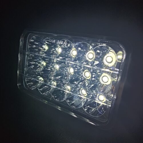 UNIDAD CUADRADA 5in CON 15 HIPER-LEDS DE 3W C/U PAR (PAR)