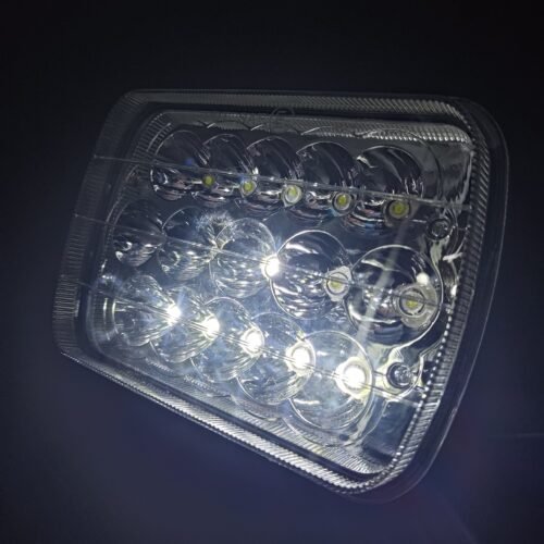 UNIDAD CUADRADA 7in CON 15 HIPER-LEDS DE 3W C/U PAR (PAR)