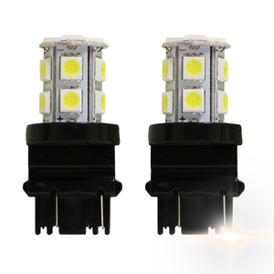 FOCO 3157 DE 13 LEDS BLANCA CON FLASH