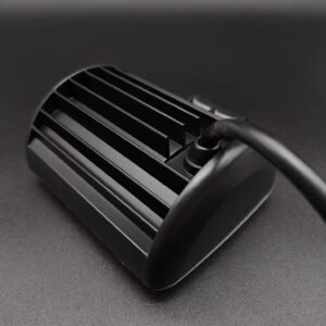 WhatsApp Image 2025-08-19 at 13.24.54 (2) FARO C/12 LEDS 4 SECCIONES LUZ BLANCA, ESTROBO Y OJO DE ANGEL TIPO GEL ROJO (PAR)