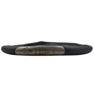 FUNDA PARA VOLANTE MEDIANA CON REFLEJANTE DE 38 CM CON PEZ NEGRO CON PLATA.