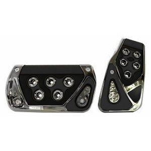 PED-4301NF CUBREPEDAL COMBINADO CROMO CON HULE PARA AUTOMÓVIL AUTOMÁTICO CARBÓN CON NEGRO.