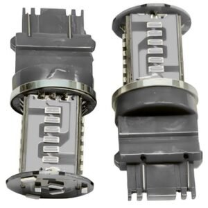 FO-L315730FC FOCO 3157 CON 30 HIPER LEDS CON FUNCIÓN DE FLUJO Y FLASH BLANCO (PAR)